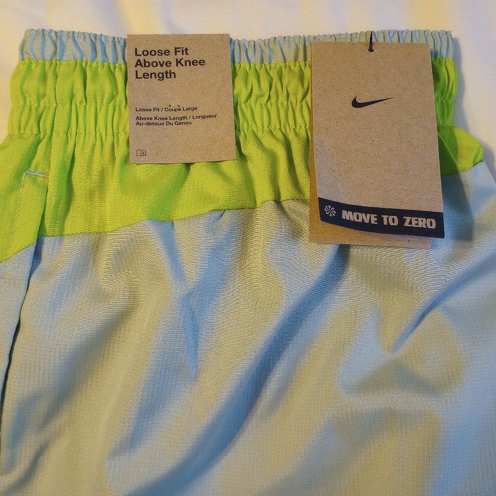 NEW! Men's XL Nike Athletic Shorts